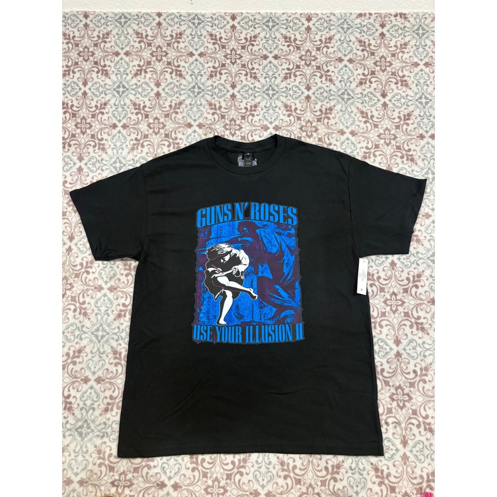 Guns N Roses Use Your Illusion II 1991 Tour Graphic T-Shirt Black Large G5000